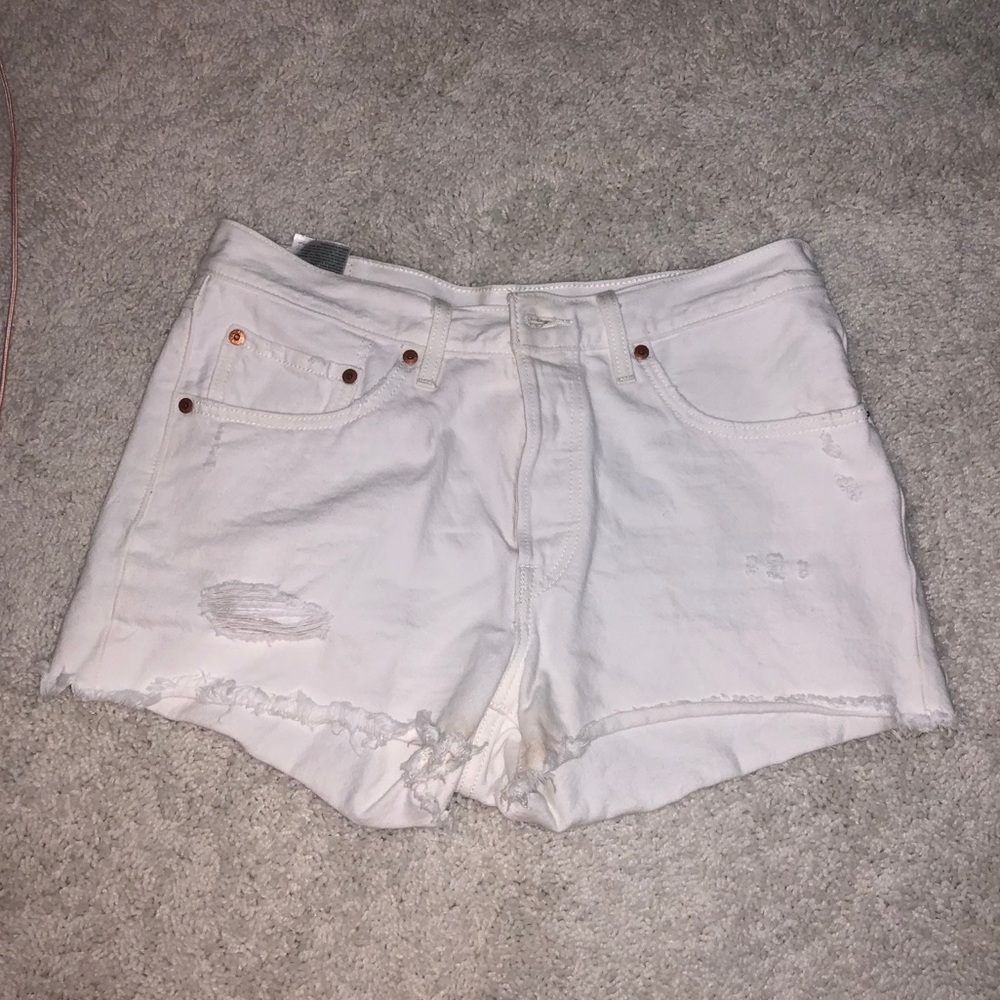 White high waisted Levi cutoff jean shorts